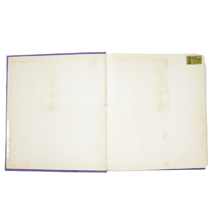 Book titled 'La Femme dans la Peinture Orientaliste'.