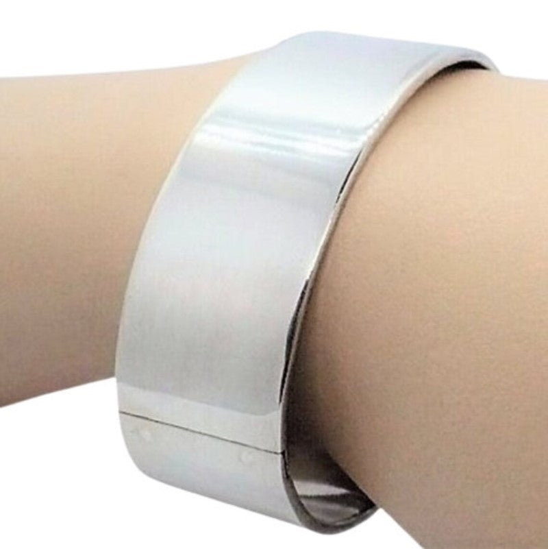 1970 Vintage J. Rivier Oval Bangle Bracelet, Mod Deposito 800 Silver Italy on wrist.