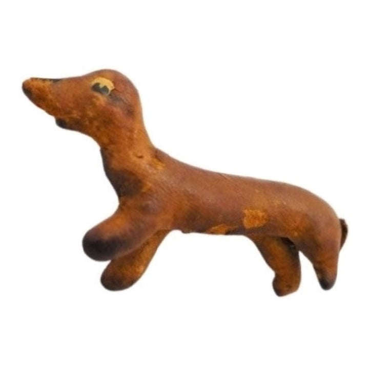 Brooch.