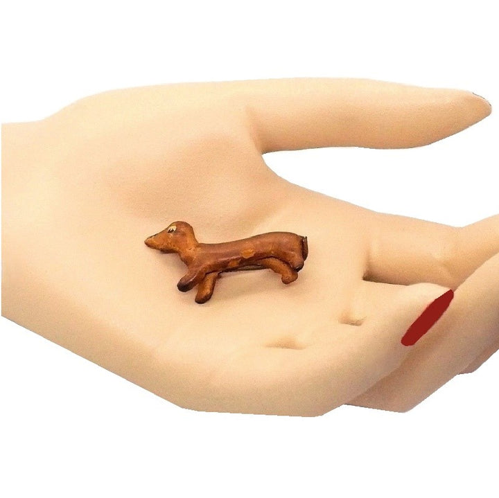 Brooch.
