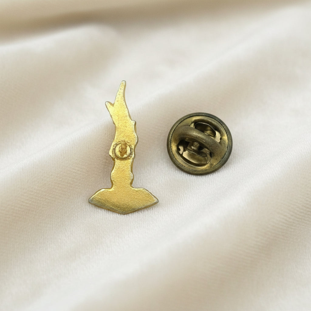 1980s Vintage JCCA Eternal Flame Judaica 10k Gold Lapel Pin.