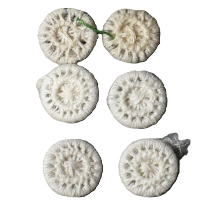 13L White Diminutive Dorset Buttons