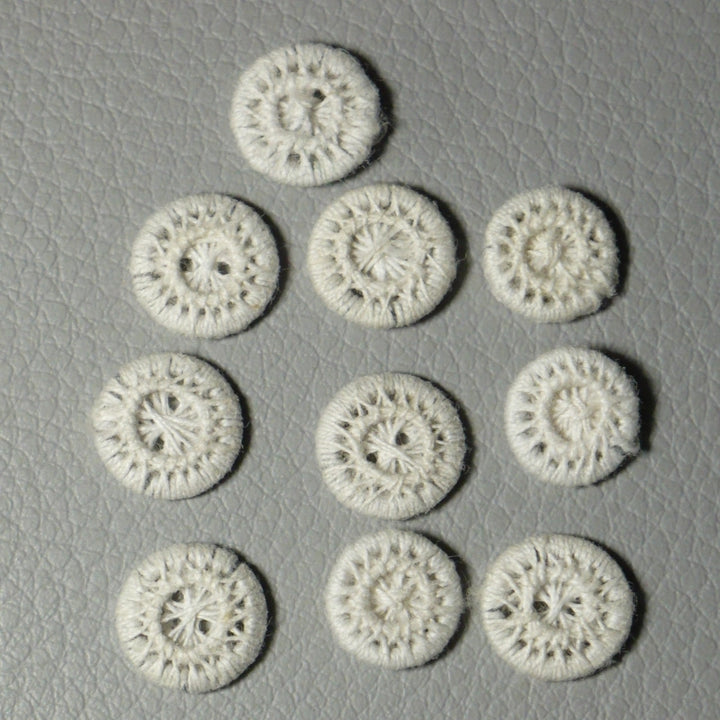 16L Small White Dorset Buttons