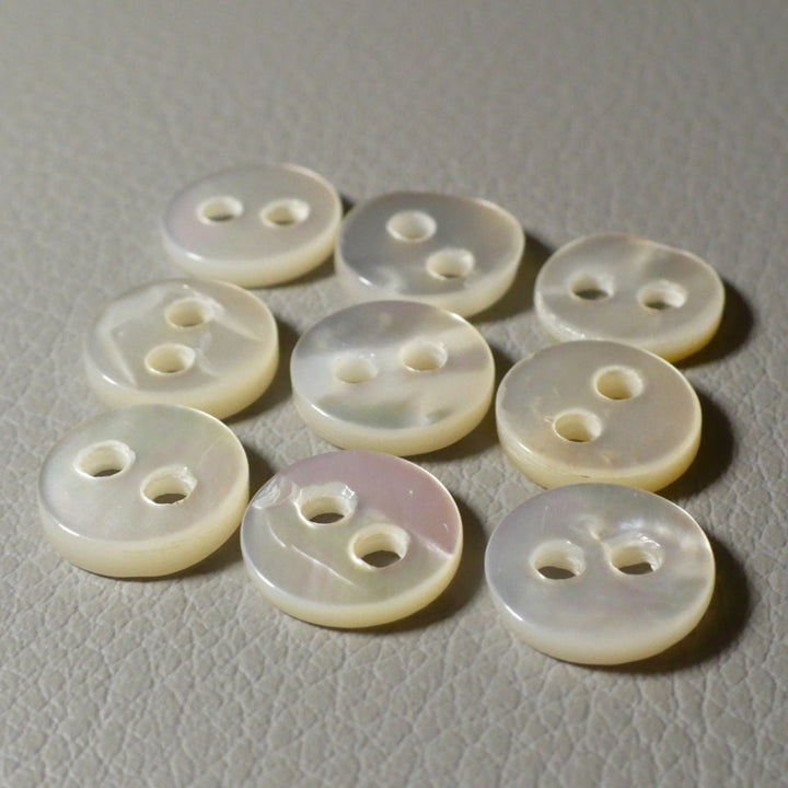 17L Two Hole MOP Pearl Shirt Buttons