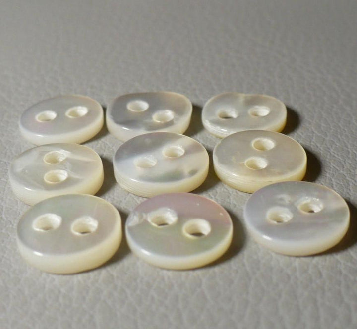 17L Two Hole MOP Pearl Shirt Buttons