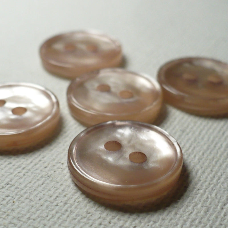 23L Two Hole Soft Pink MOP Shell Buttons