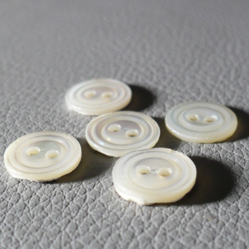 17L 1930s-1950s Trochus Shell Two-Hole Buttons 7/16 Inches Set of 5