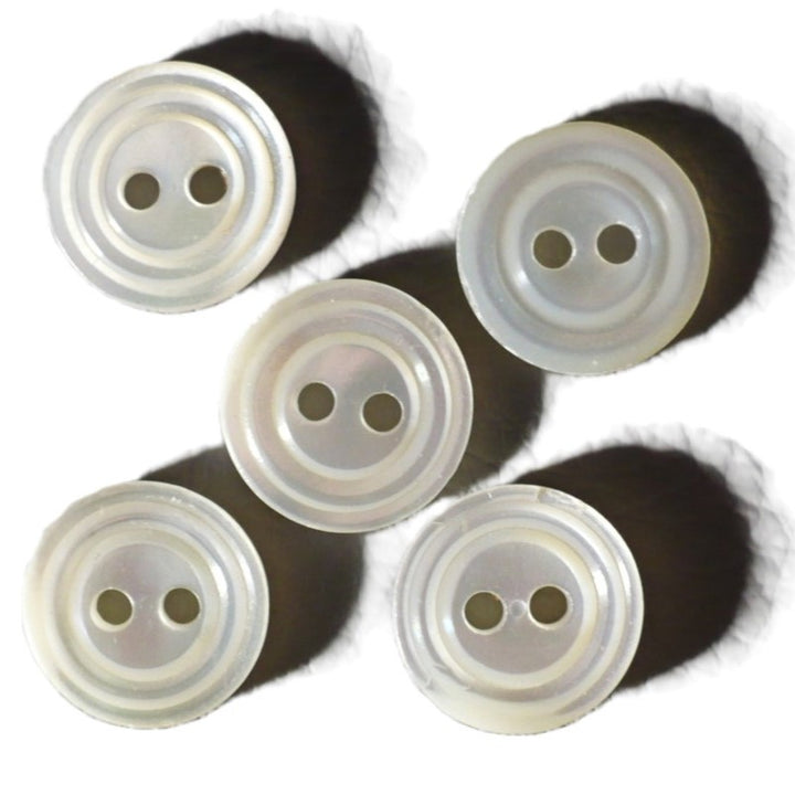 17L Two Hole Shell MOP Buttons