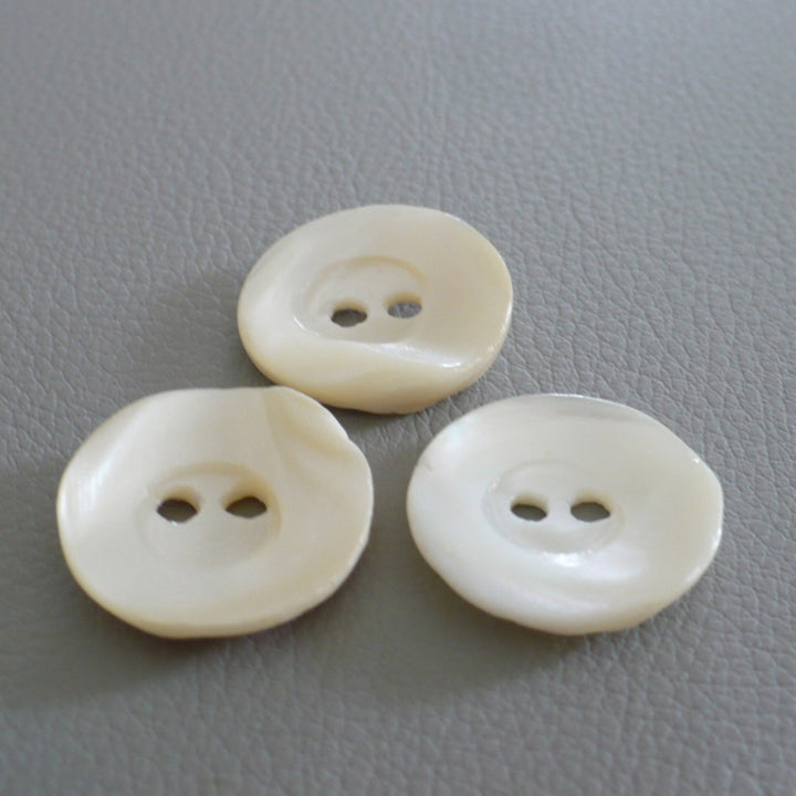 32L Two Hole Organic Shell Buttons