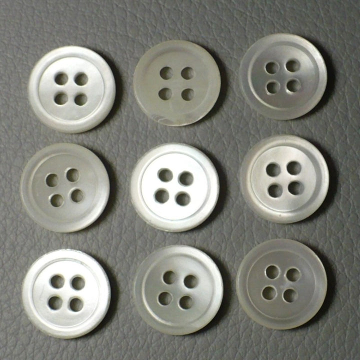 18L 1940s-1960s Trochus Shell Four-Hole Buttons 1/2 Inches Set of 9