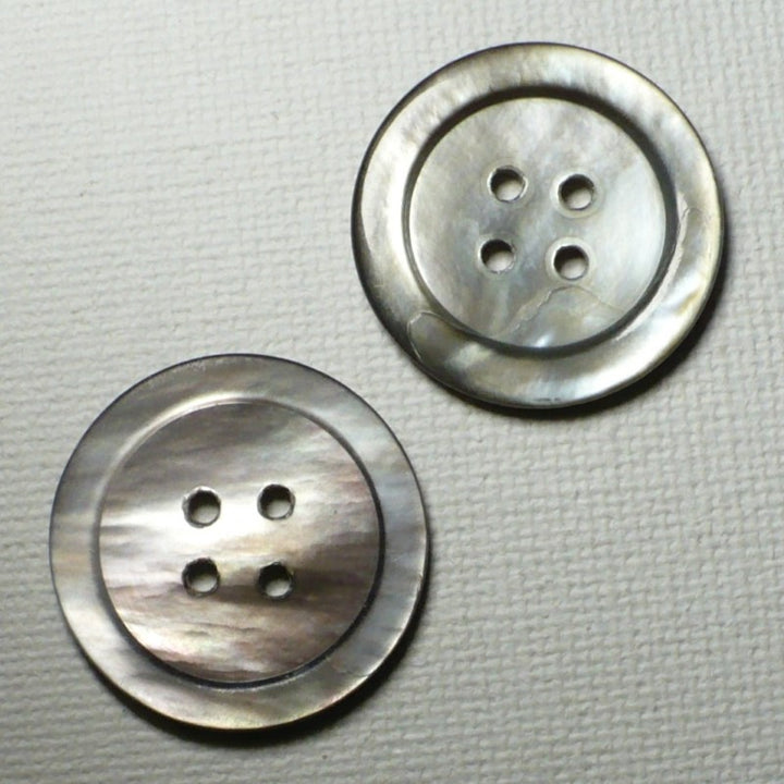 35L Four Hole Grey Pearl Buttons