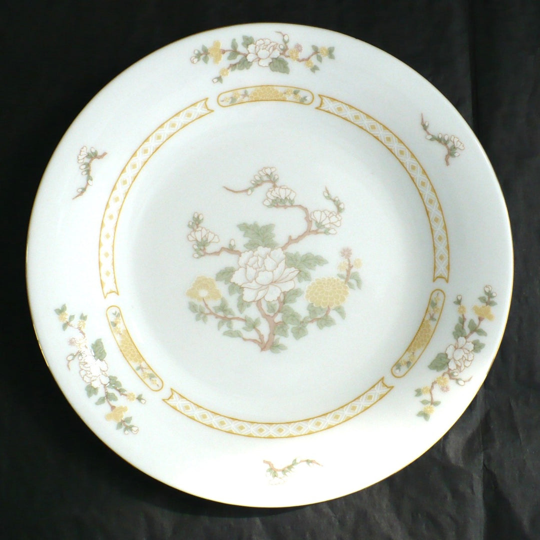 1980s Vintage Jade Tree Gold Trim Liling Yung Shen Salad Plate China Replacement 7 5/8 inches