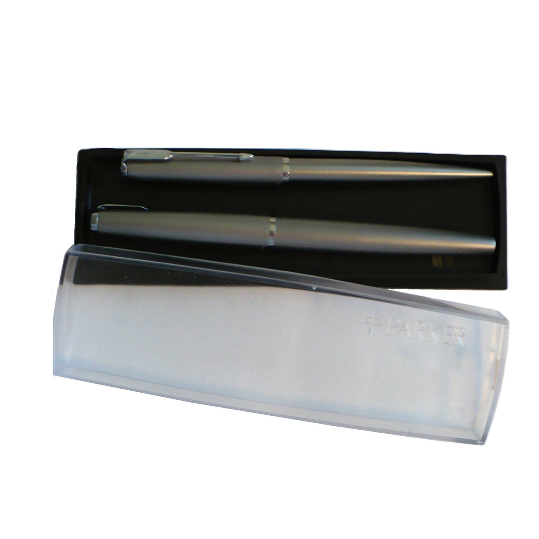 Mid Century Argentina Parker 61 Mk II Aerometric Fountain Pen Set.
