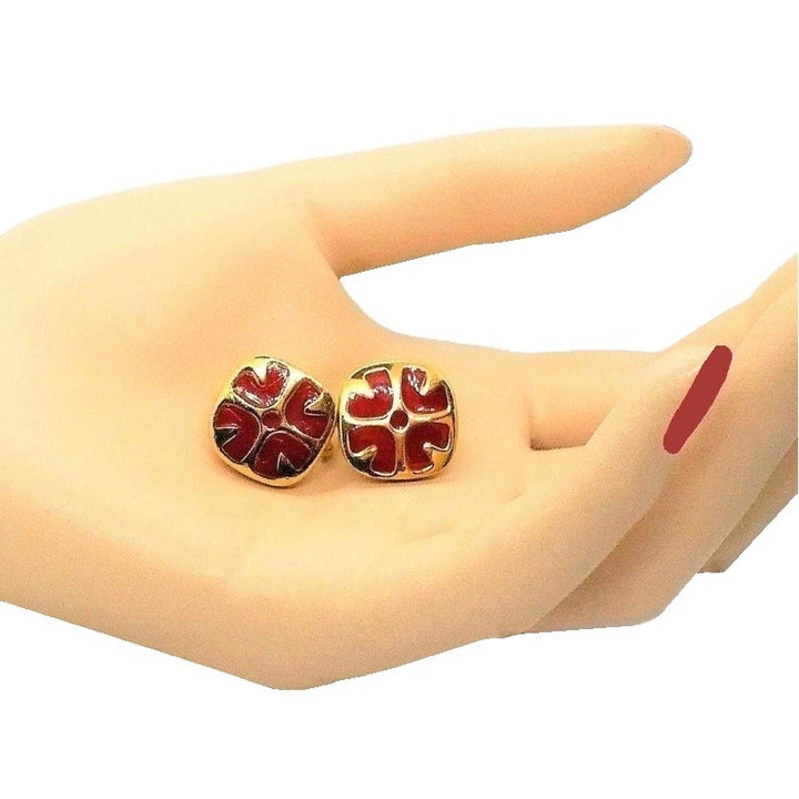 Earrings.