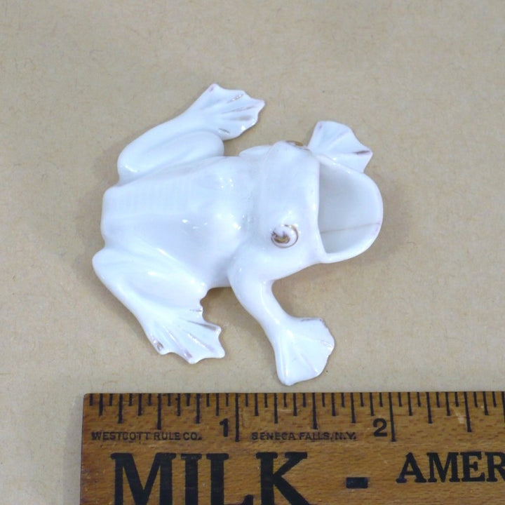 Figurine.