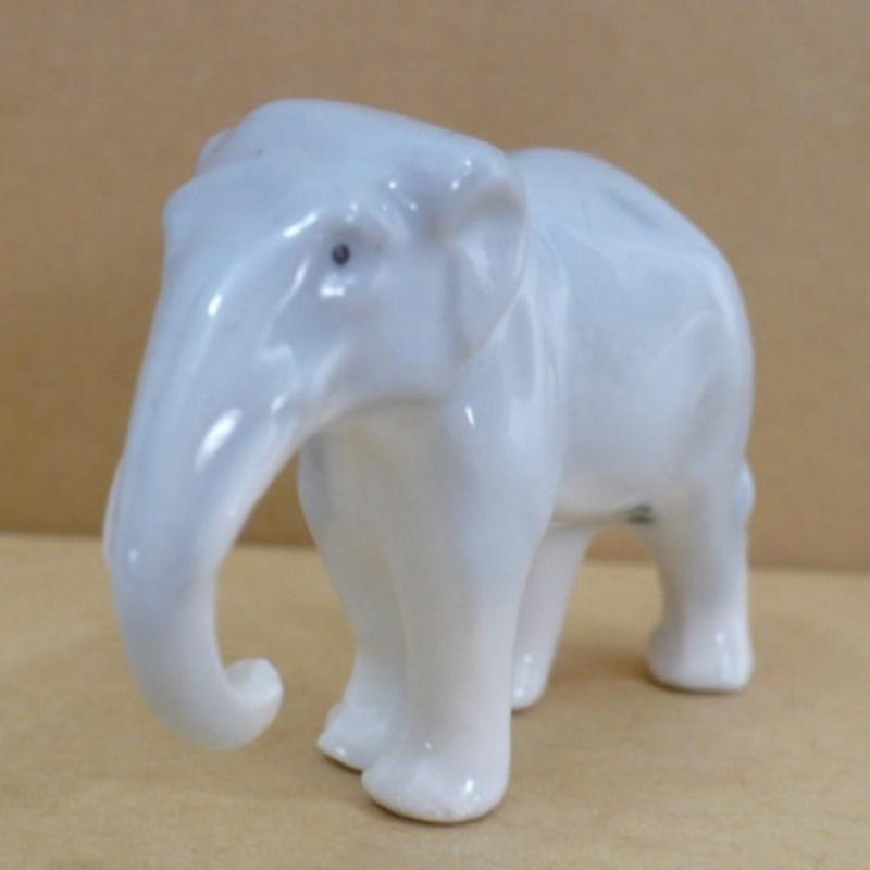 1930s Vintage Small Elephant Figurine by Pfeffer German Porcelain.