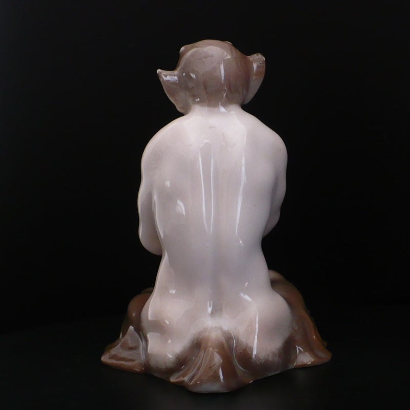 Figurine.