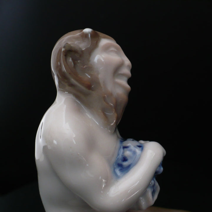 Figurine.