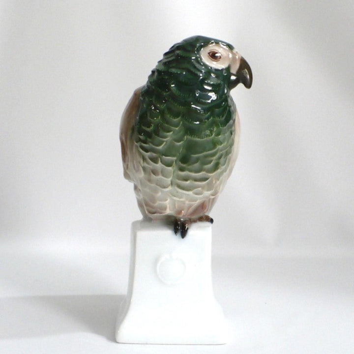 1919 Porcelain Parrot by Moldenhauer for Rosenthal Figurine.