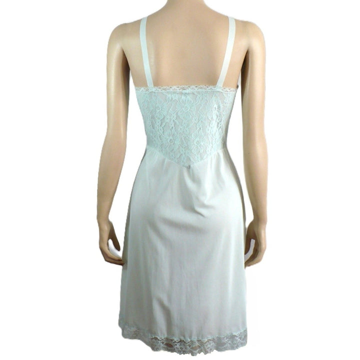 1960s Vintage Mint Green Lace Medium Vintage Full Slip.