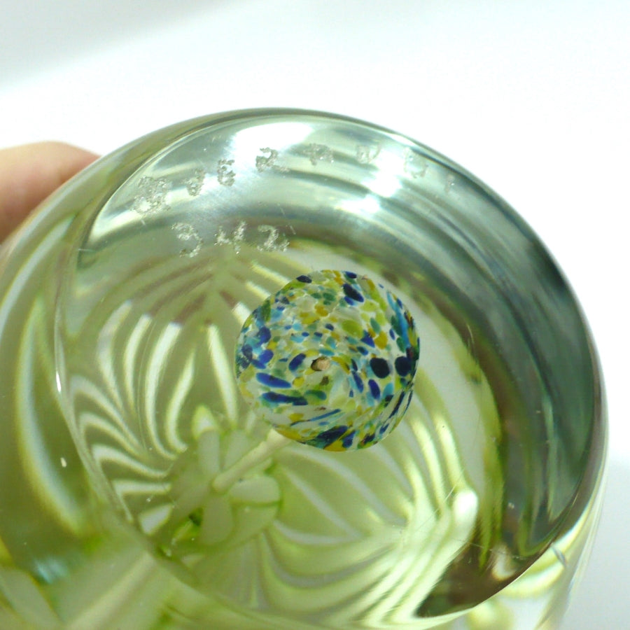 Cristaleria Querandi SA Annagelb Flower Paperweight Argentina.