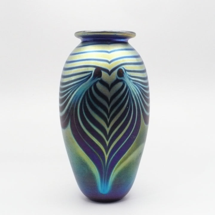 Small Peacock Aurene Pulled Feather Cabinet Vase, Unsigned Studio Glass.