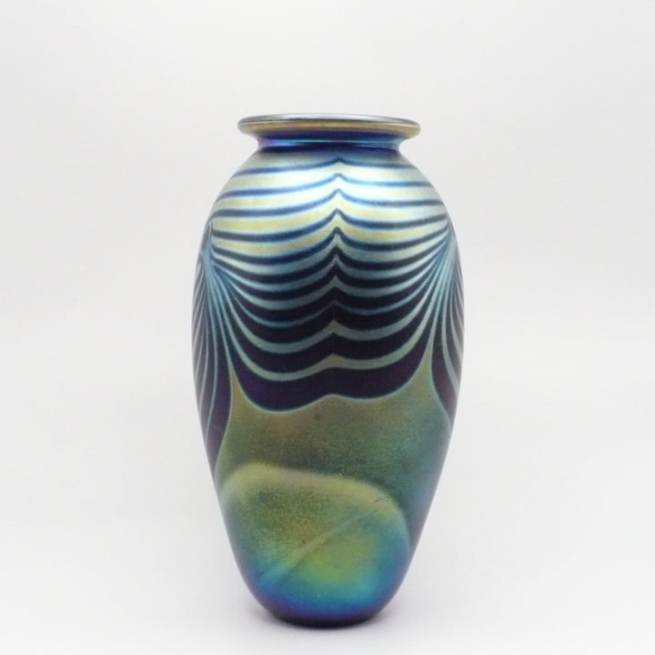 Small Peacock Aurene Pulled Feather Cabinet Vase, Unsigned Studio Glass.