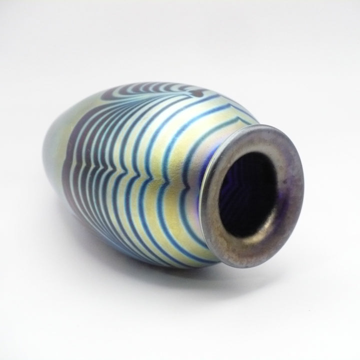 Small Peacock Aurene Pulled Feather Cabinet Vase, Unsigned Studio Glass.