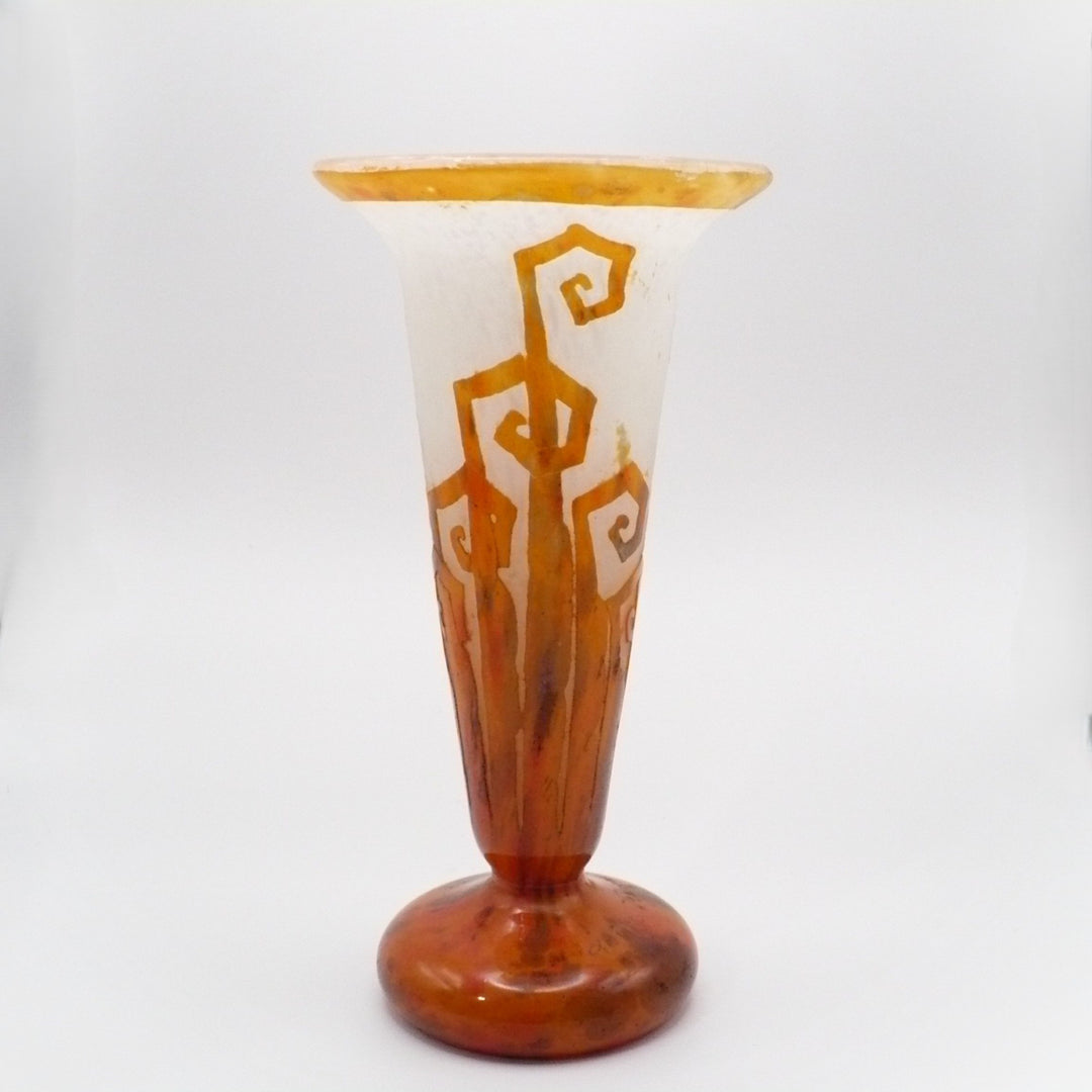 1927 Le Verre Francais Fougères Table Vase, As Is.