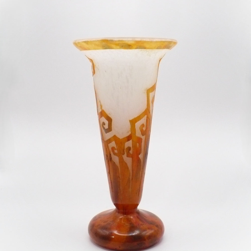 1927 Le Verre Francais Fougères Table Vase, As Is.