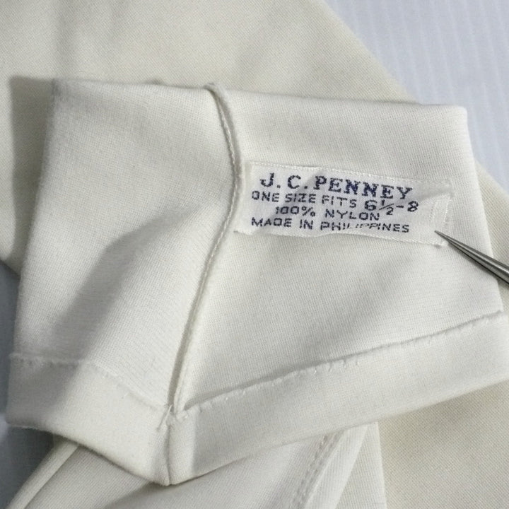 1950s Vintage White Nylon Slip-on Day Gloves Size 7 by Kayser label.