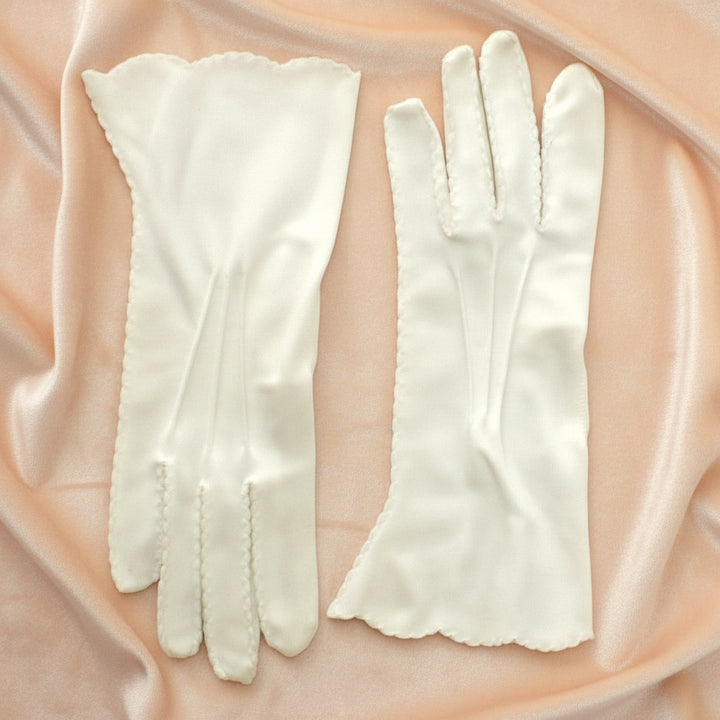 1950s Vintage White Nylon Slip-on Day Gloves, Size 7/M, by Kayser.