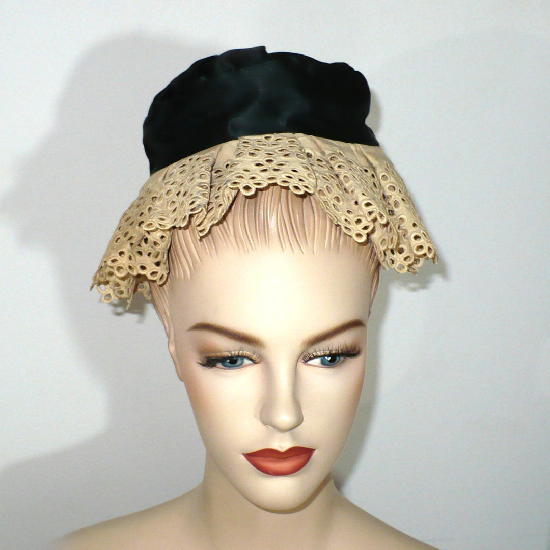Antique Lady's Maid Mobcap.