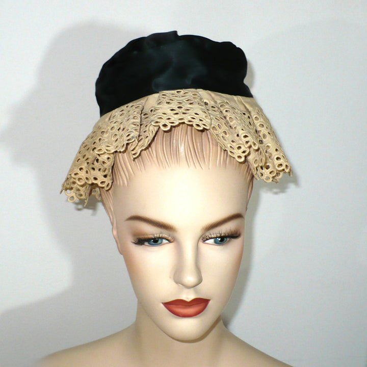 Antique Lady's Maid Mobcap.