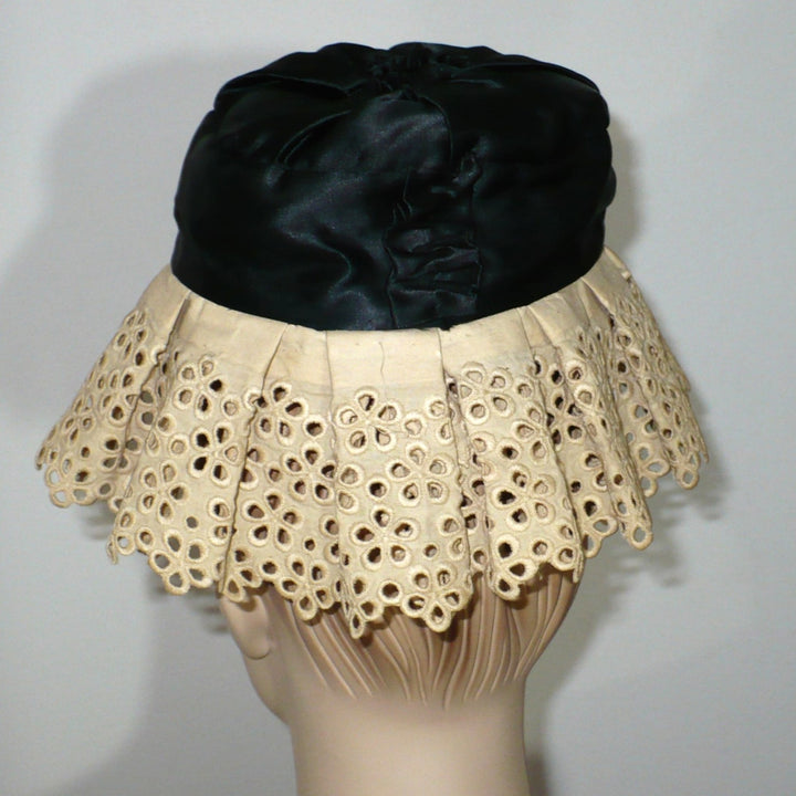 Antique Lady's Maid Mobcap.