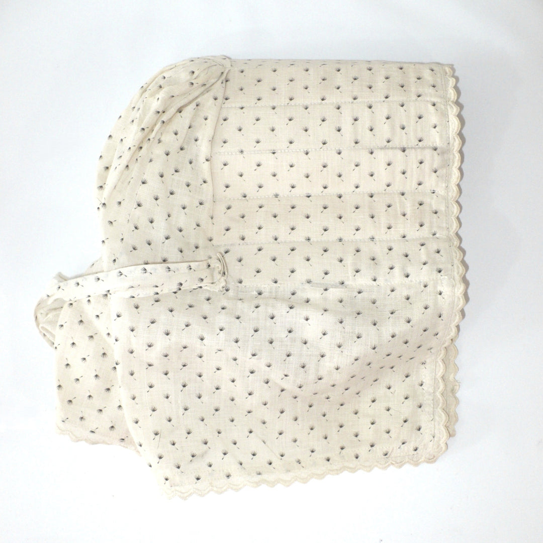 Bonnet.