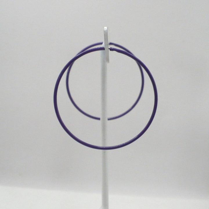 1980s Vintage Orchid Purple Pop Art Memphis Style Hoop Earrings (1 1/2 inch)