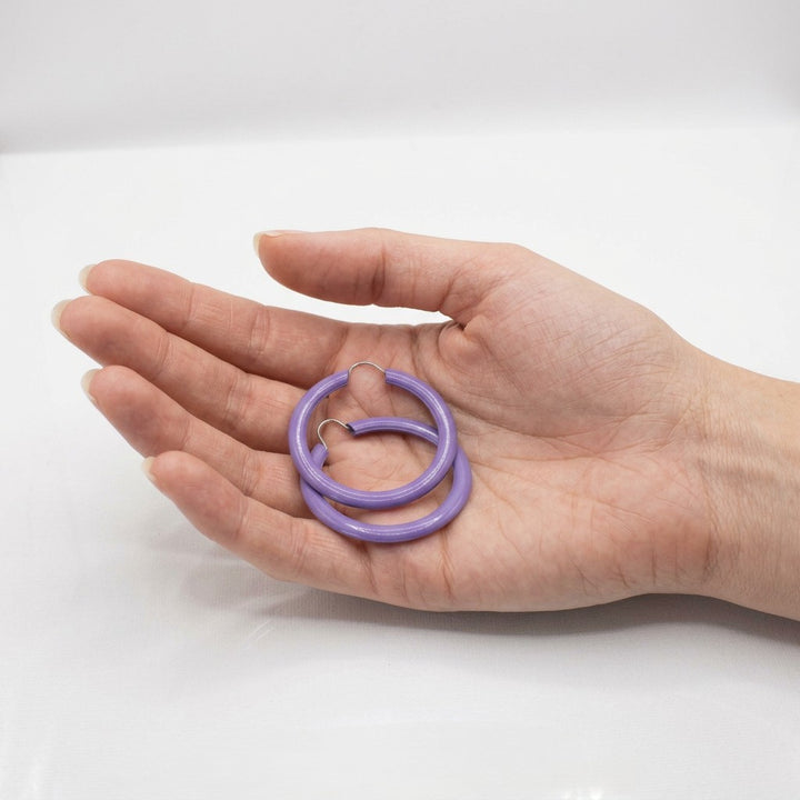 1980s Vintage Lilac Purple Dopamine Dressing Memphis Style Hoop Earrings (1 1/2-inch)