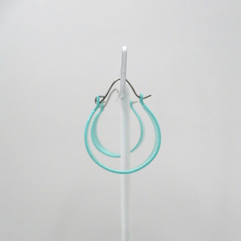 1980s Vintage Turquoise Tapered Enamel Hoop Earrings (3/4-inch)