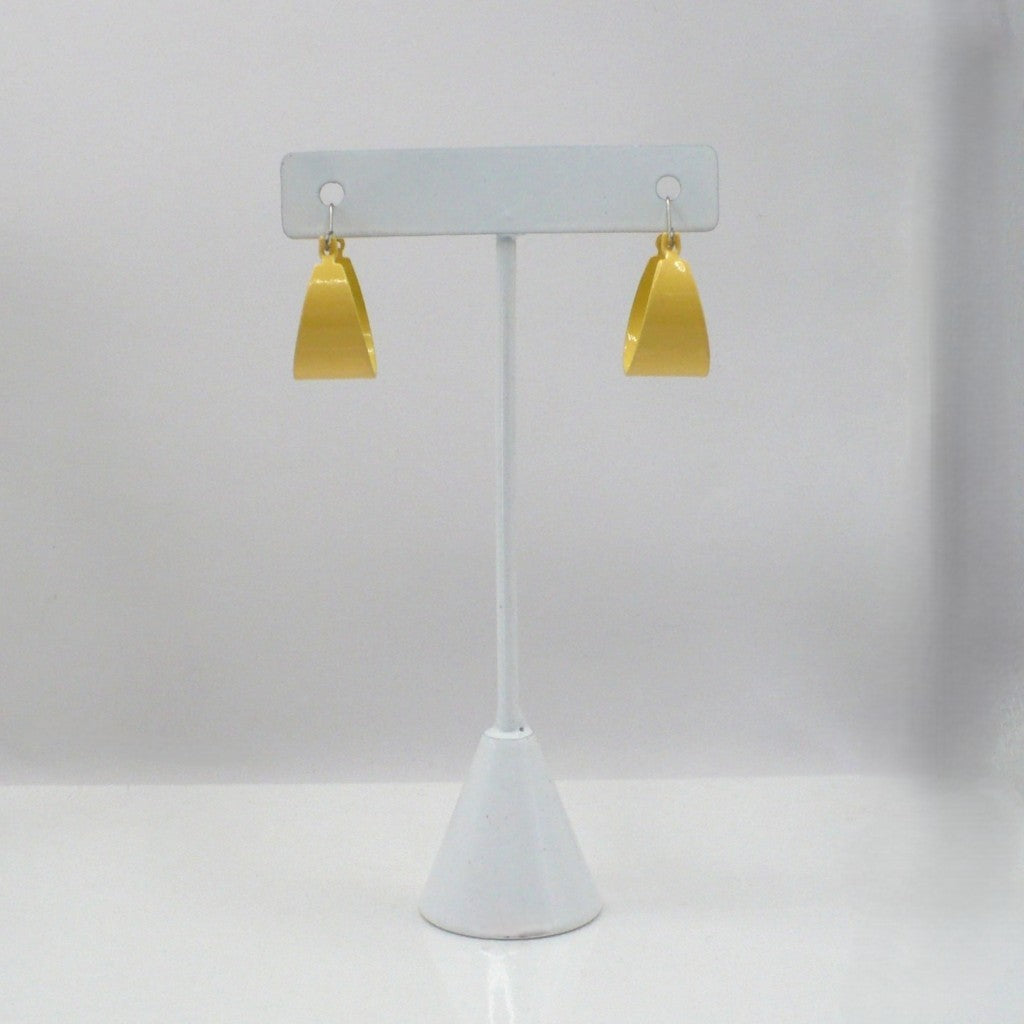 1980s Vintage Custard Yellow Tapered Enamel Hoop Earrings (3/4-inch)