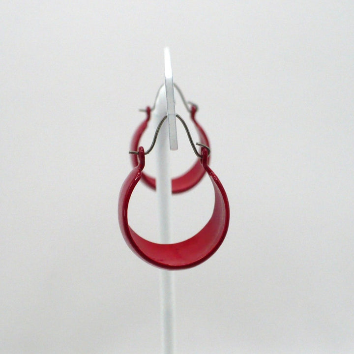 1980s Vintage Cherry Red Tapered Enamel Hoop Earrings (3/4-inch)