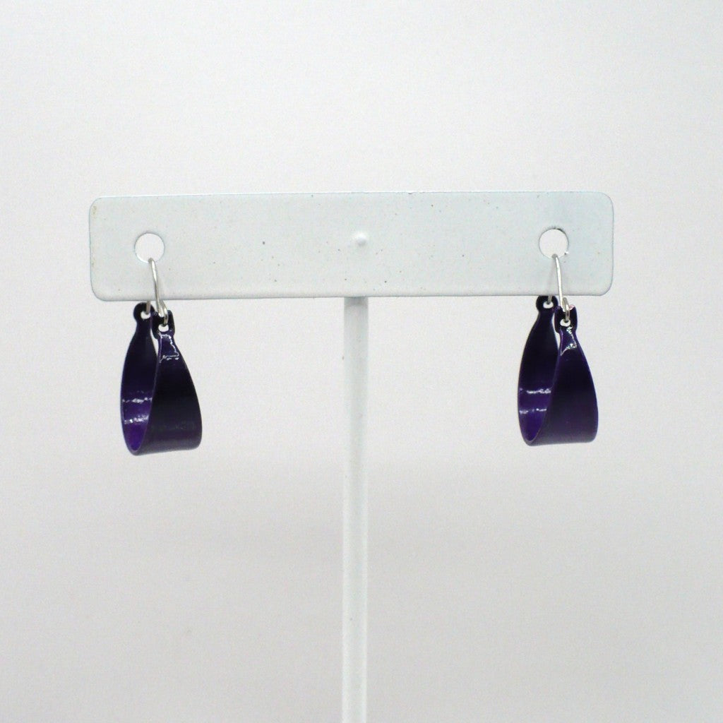1980s Vintage Purple Aubergine Tapered Enamel Hoop Earrings (11/16-inch)
