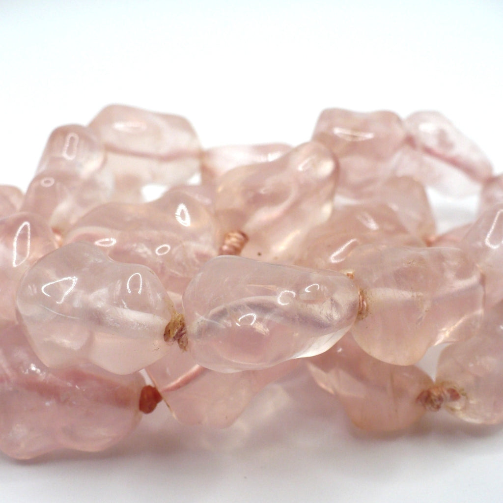 1970s Vintage Rose Quartz Nuggets Beaded Necklace