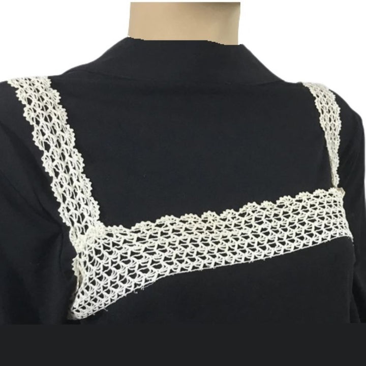Collar.