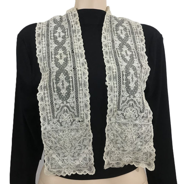 18th c. French Silk Regency Lace Lappet