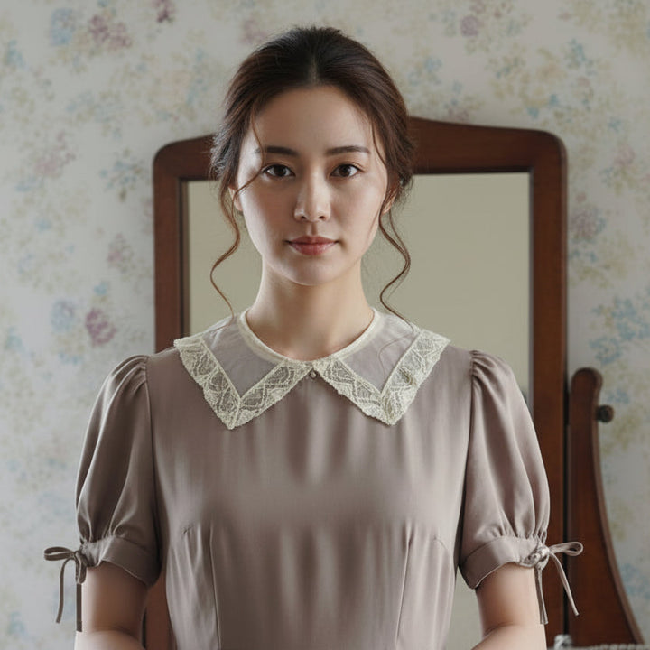 1800s Victorian Silk Mesh Lace Collar.