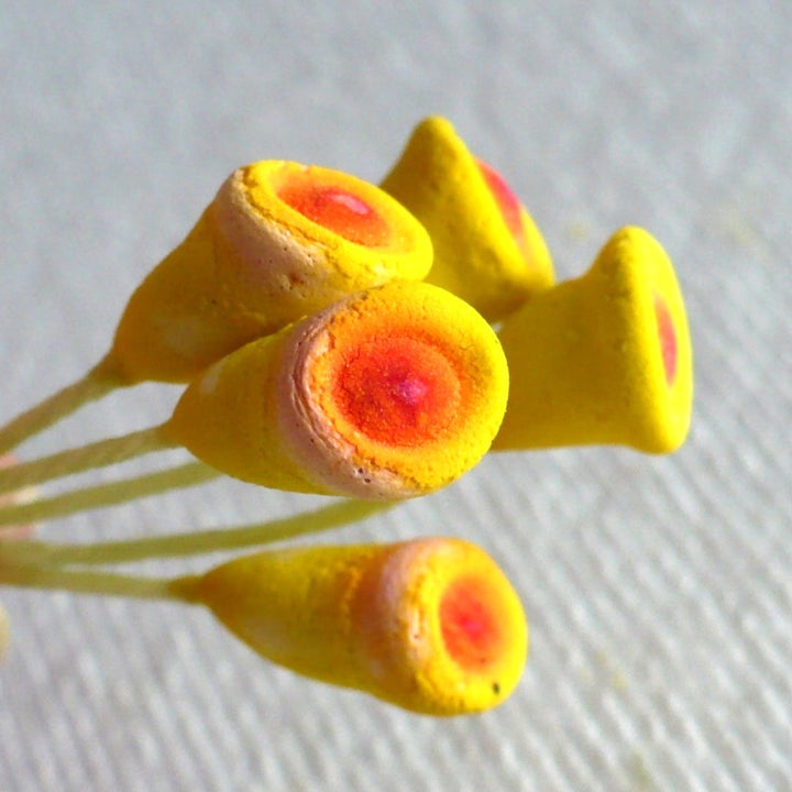 1950s Vintage 4cm Calla Lily Stems Millinery Supply.