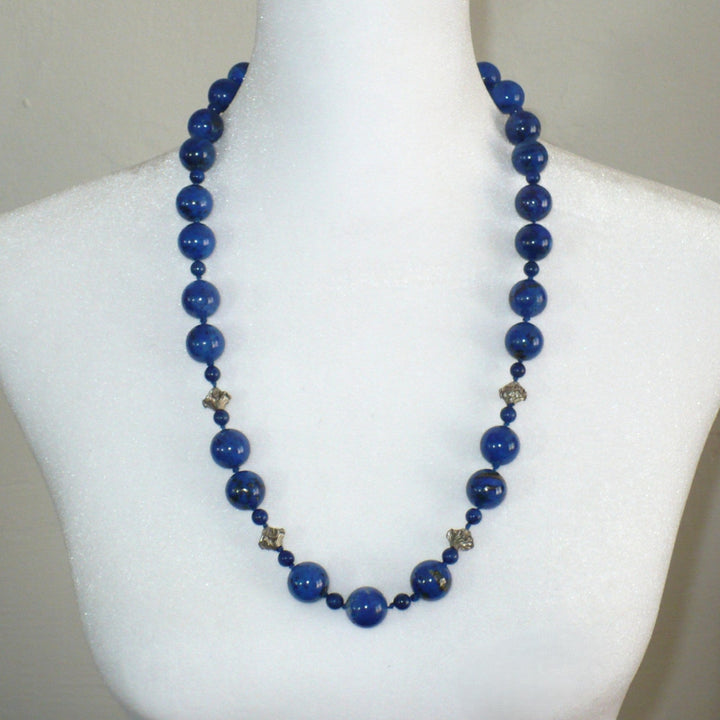 1970 Vintage Gemstone Lapis Lazuli Sterling Silver Beaded Necklace.