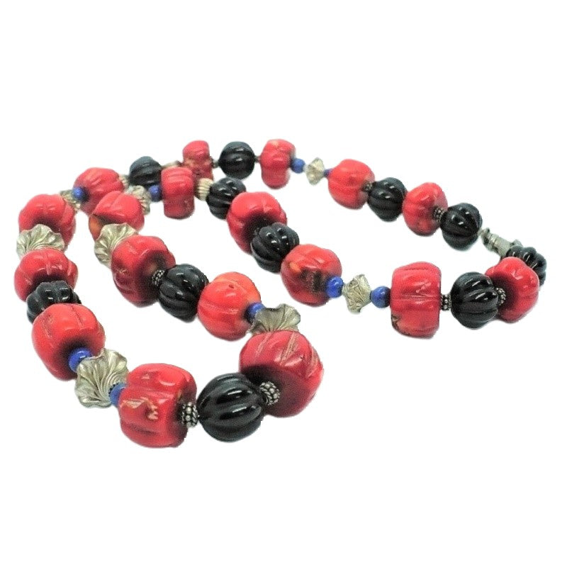 1970s Vintage Red Coral & Lapis Beaded Necklace