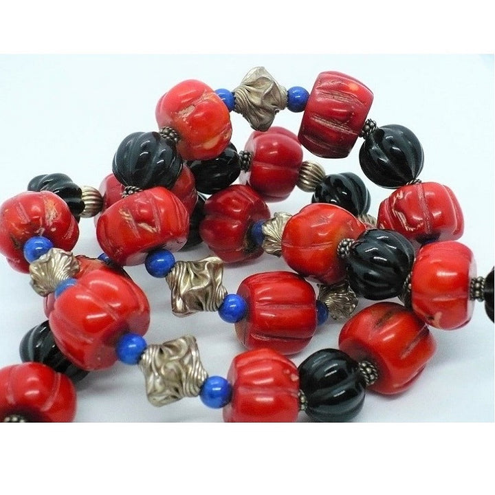 1970s Vintage Red Coral & Lapis Beaded Necklace